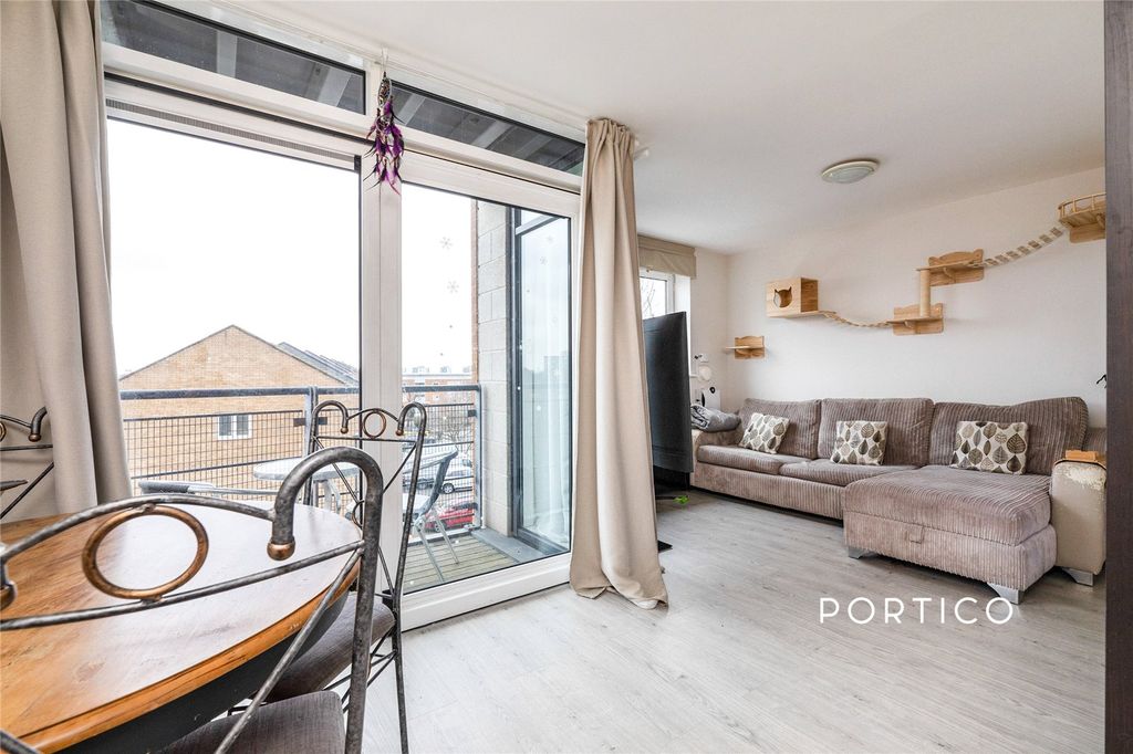 Property photo 3 of 13 Picture No. 07