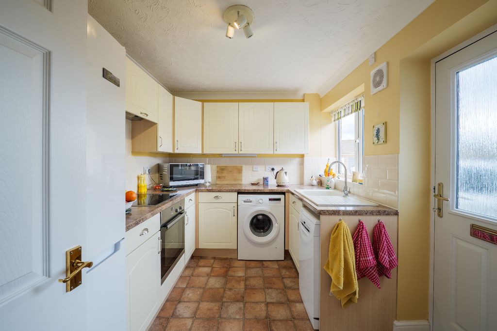 Property photo 3 of 17 5305696