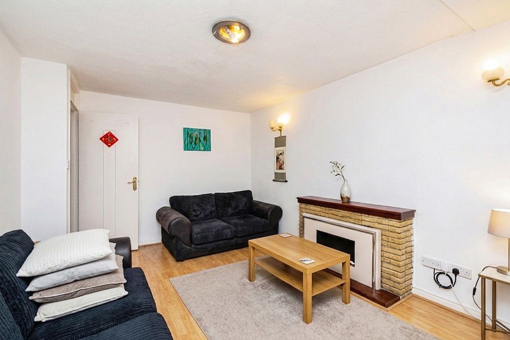 Property photo 2 of 19 Pbox-Img.Jpg
