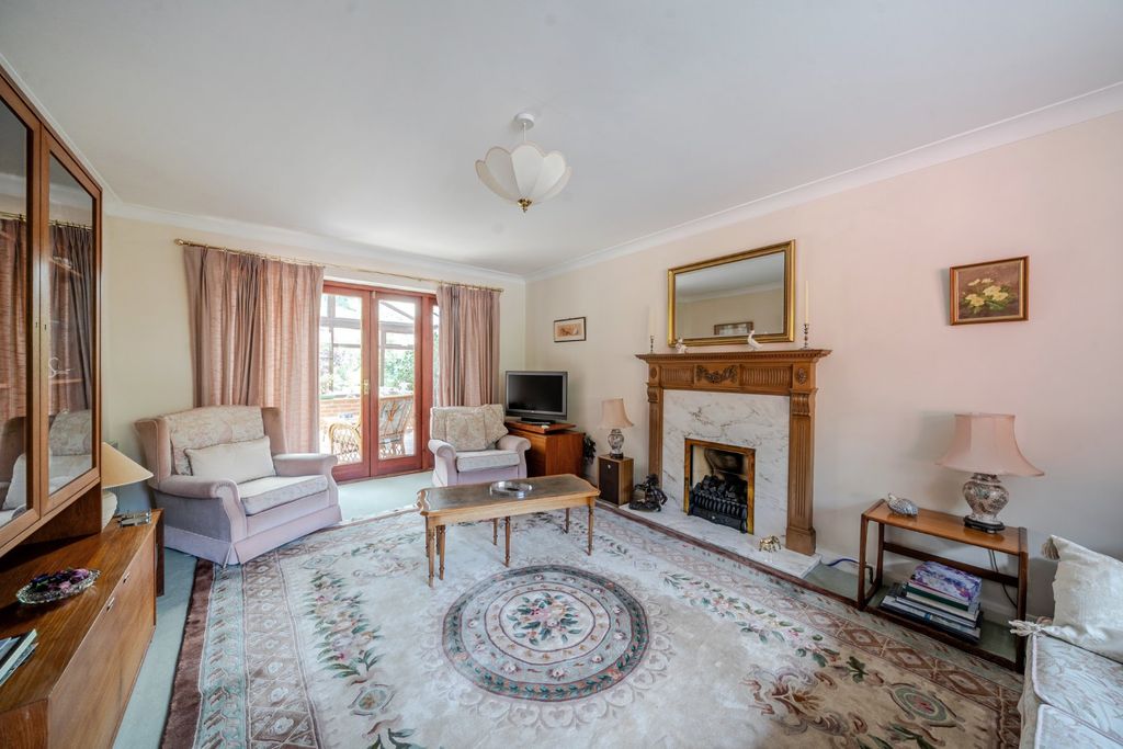 Property photo 2 of 12 Picture No. 10