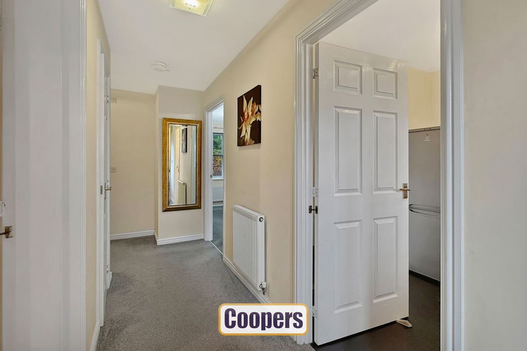 Property photo 2 of 9