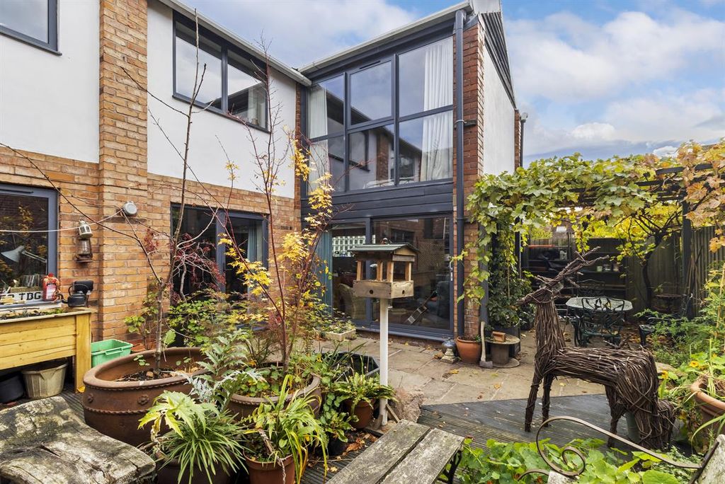 Property photo 2 of 19 Photo 15