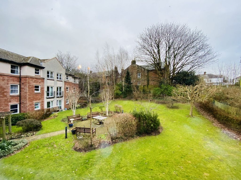 Property photo 3 of 10