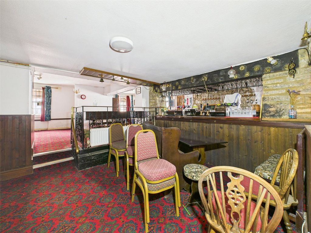 Property photo 3 of 30 Picture No. 04