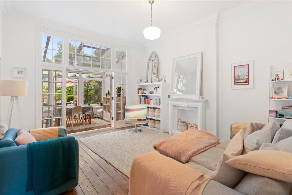 Property photo 1 of 21