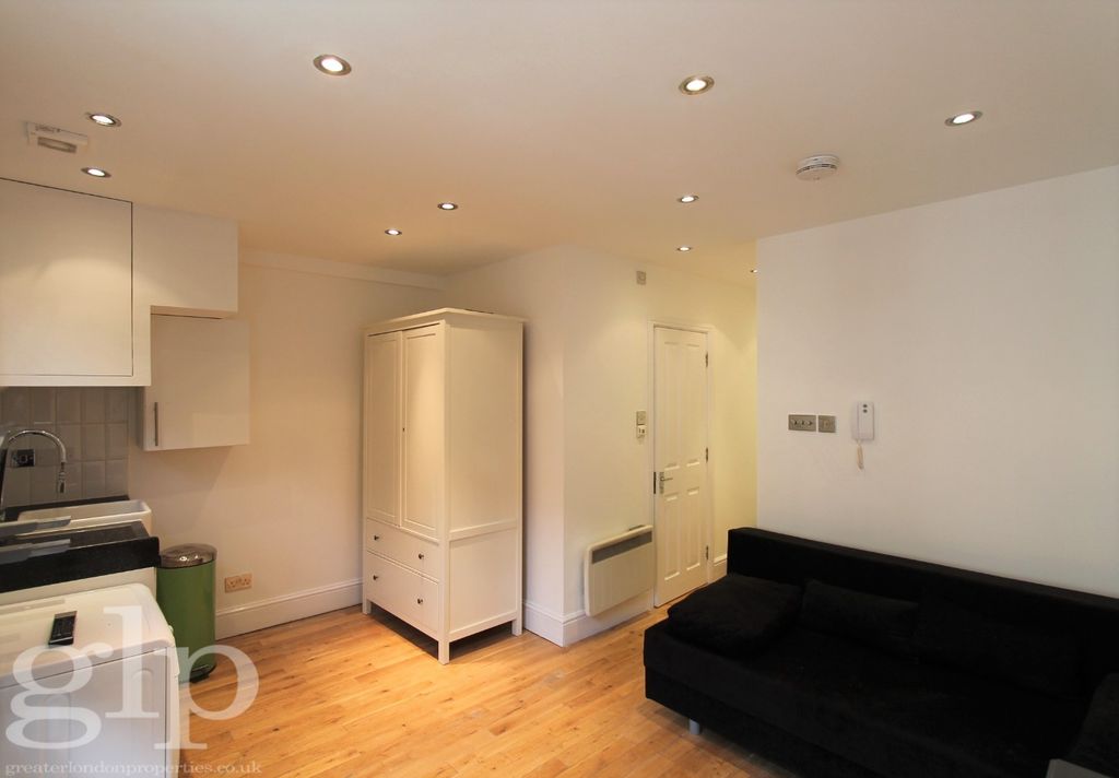 Property photo 2 of 6 2499063