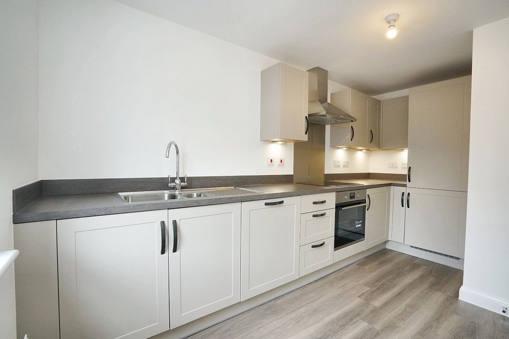 Property photo 2 of 21 Picture No. 08