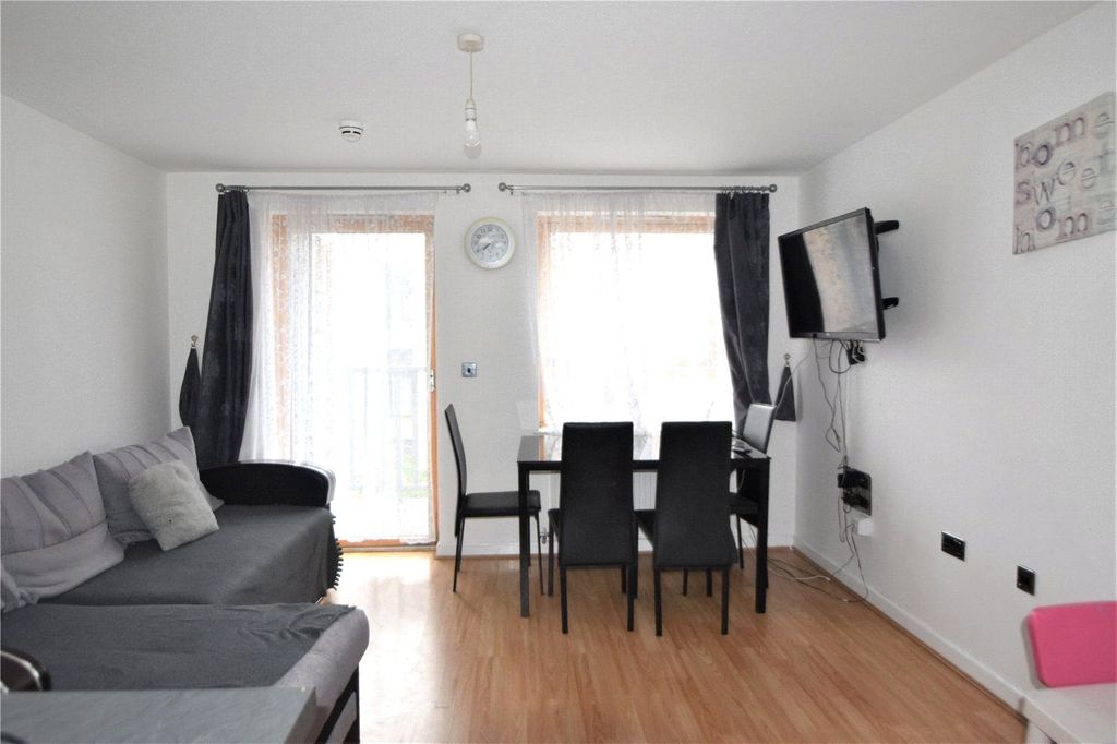 Property photo 2 of 9 Picture No. 03