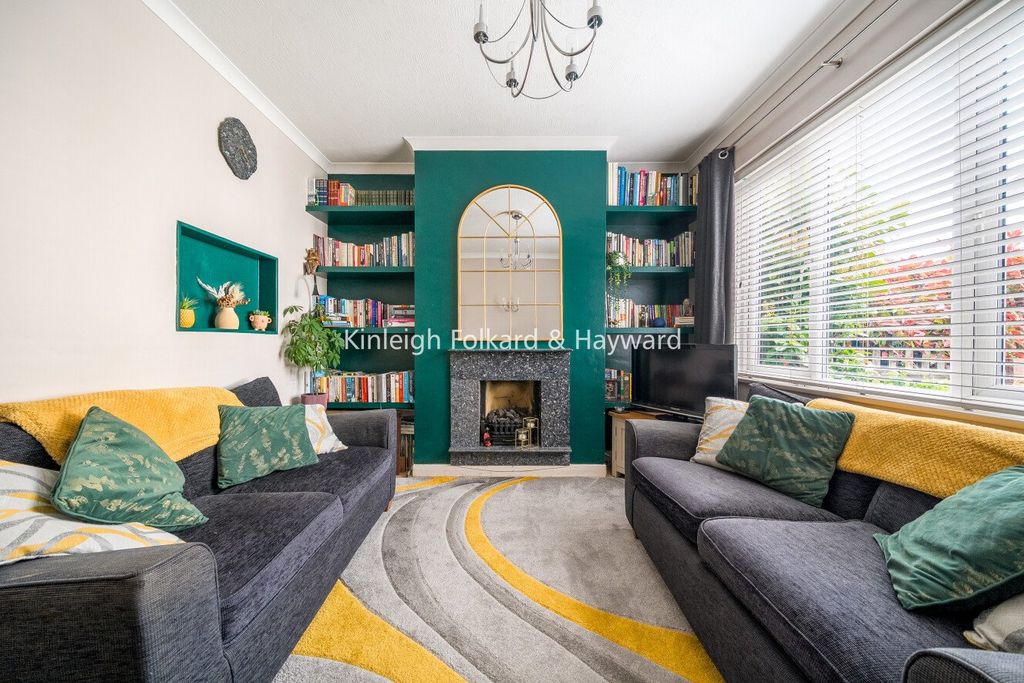 Property photo 2 of 25 Picture No. 18