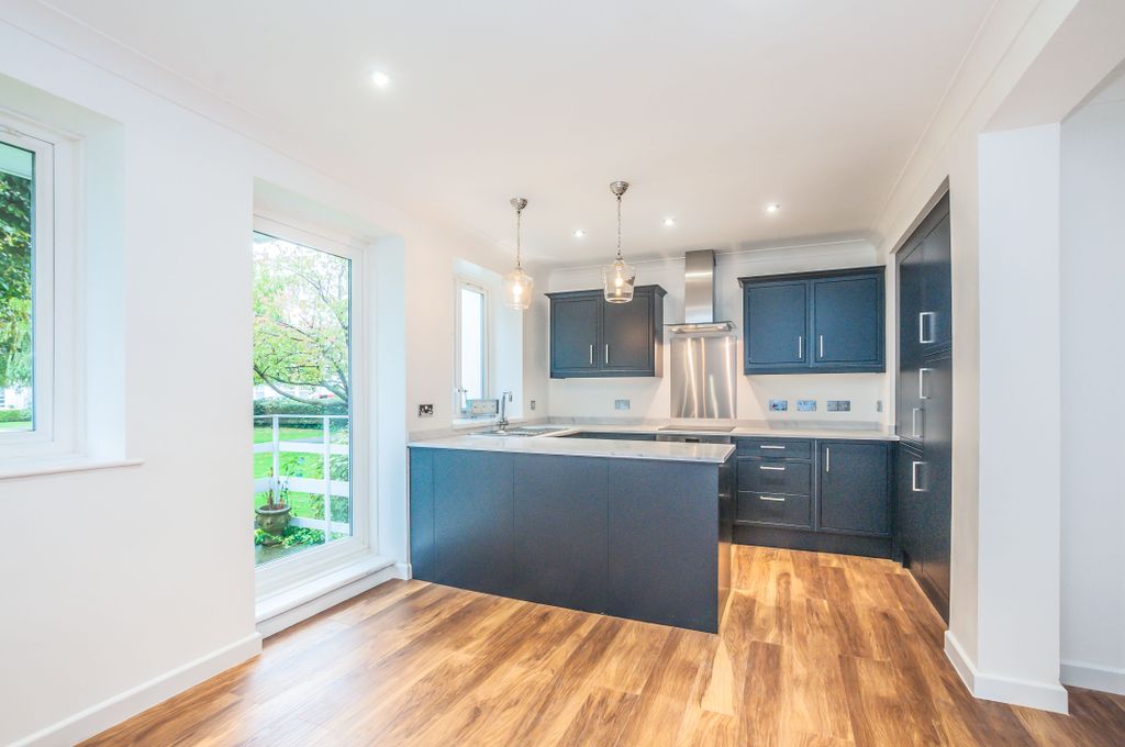 Property photo 1 of 8 c262d490-E6Dd-4600-B