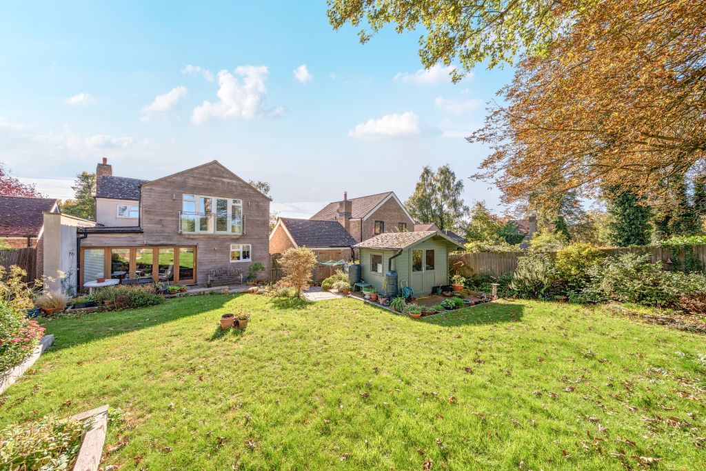 Property photo 2 of 9