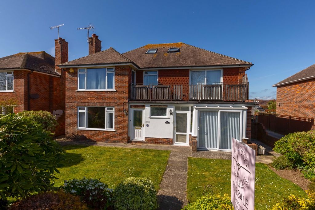 Property photo 1 of 24 Alinora Crescent_26