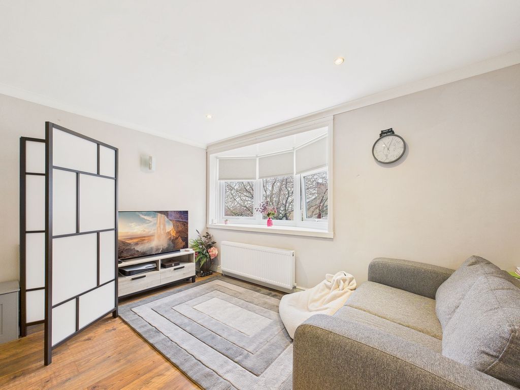 Property photo 2 of 11 Lounge/Diner