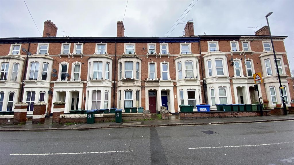 Property photo 1 of 6 Coundon Front.Jpg