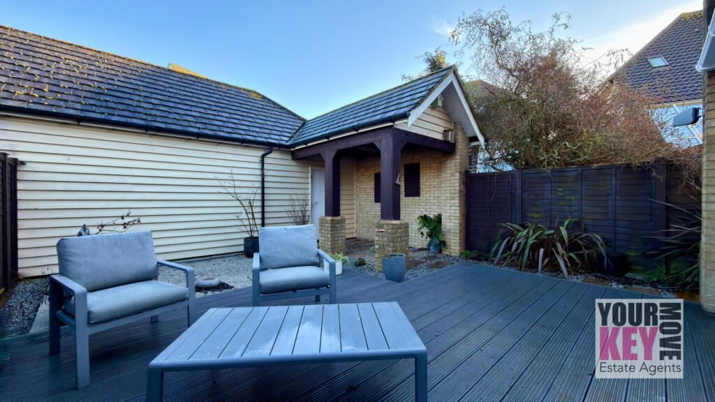 Property photo 3 of 28