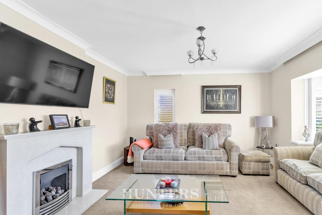 Property photo 3 of 26 Living Room