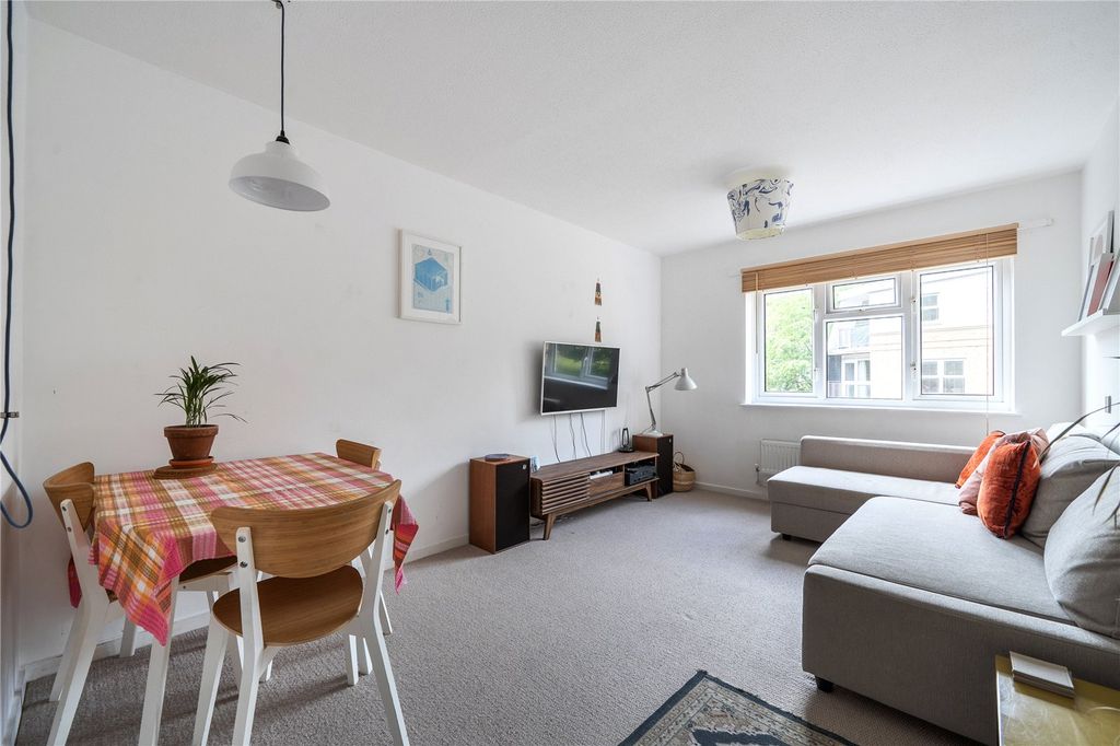 Property photo 1 of 16 Picture No. 03