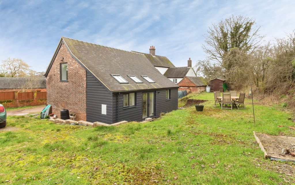 Property photo 3 of 26