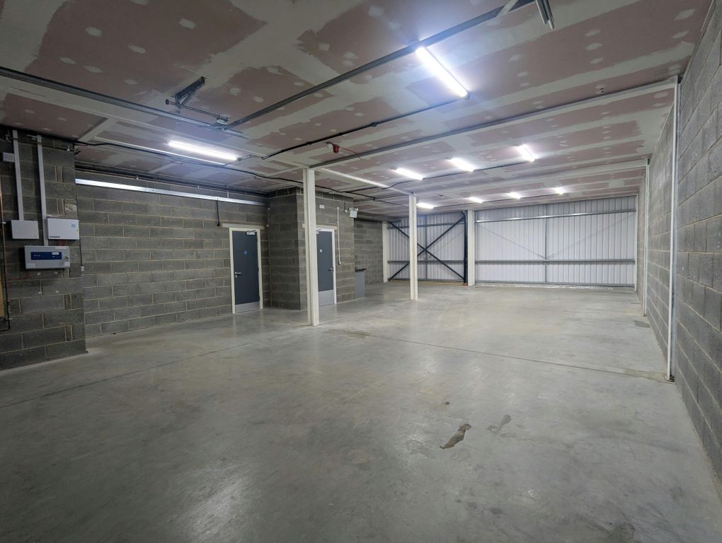 Property photo 2 of 7 1000024058.Jpg