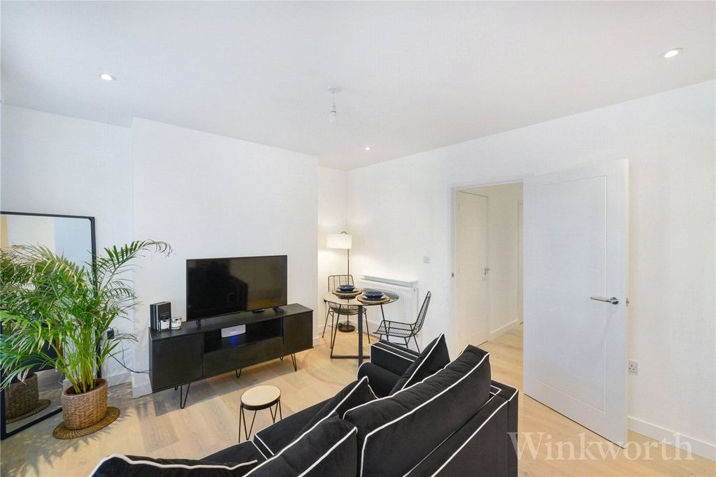 Property photo 3 of 10 Picture No. 20