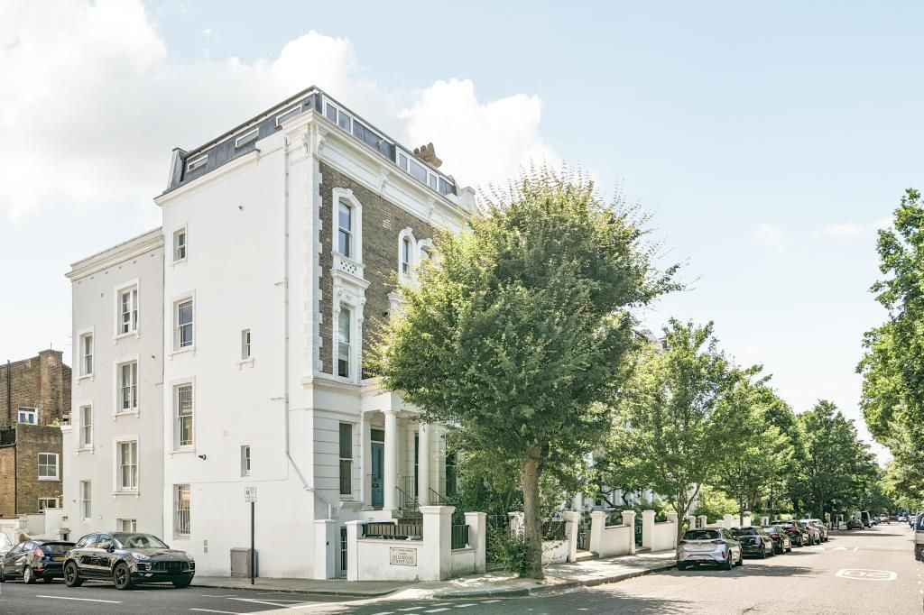 Property photo 3 of 16 External