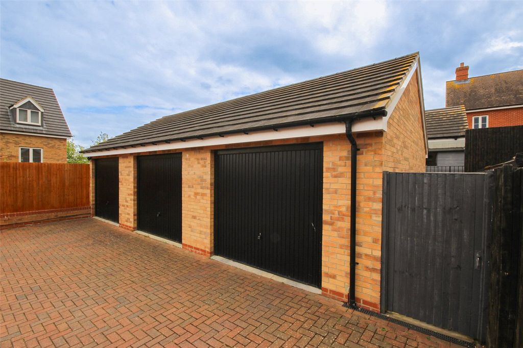 Property photo 3 of 16 Picture No. 04
