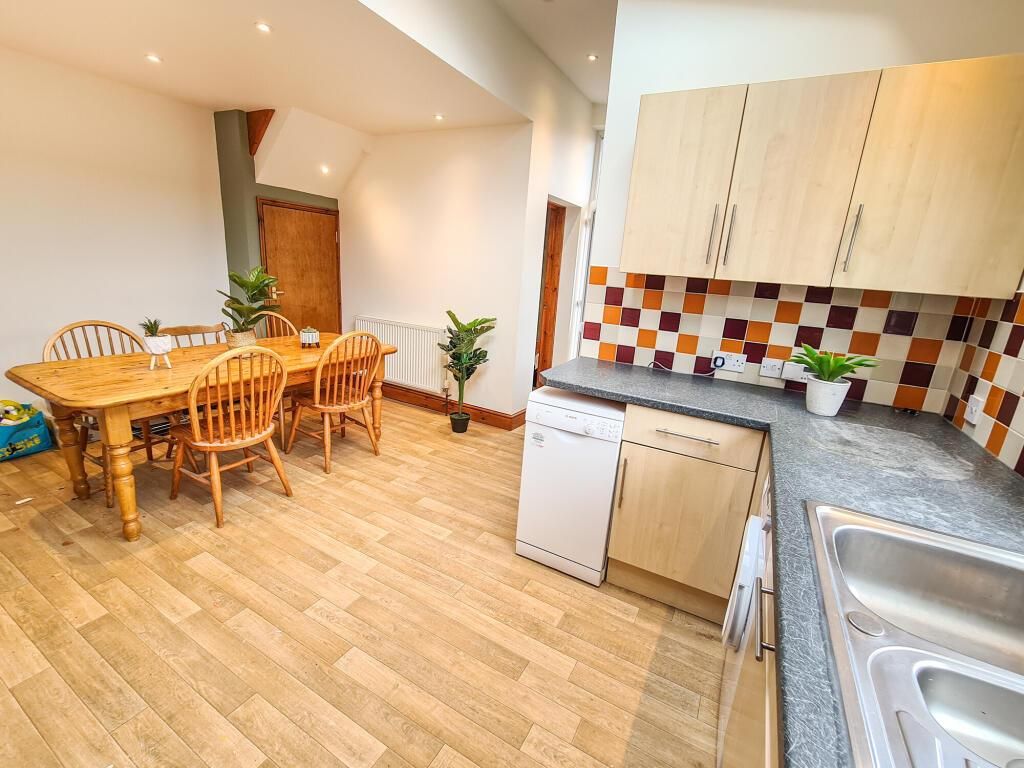 Property photo 3 of 16 Image