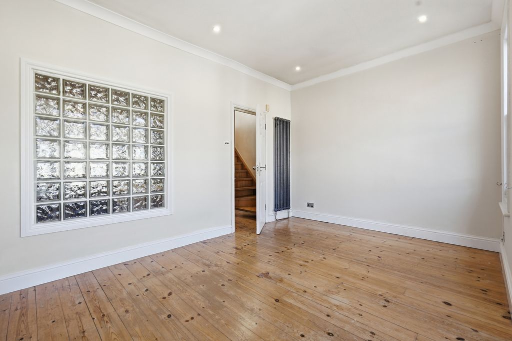 Property photo 3 of 14 6_Img_5639