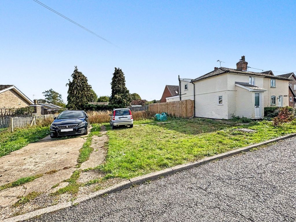 Property photo 1 of 25