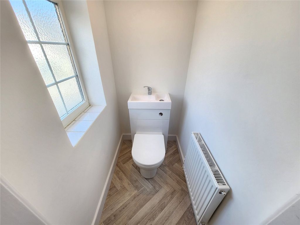 Property photo 3 of 24 Picture No. 21