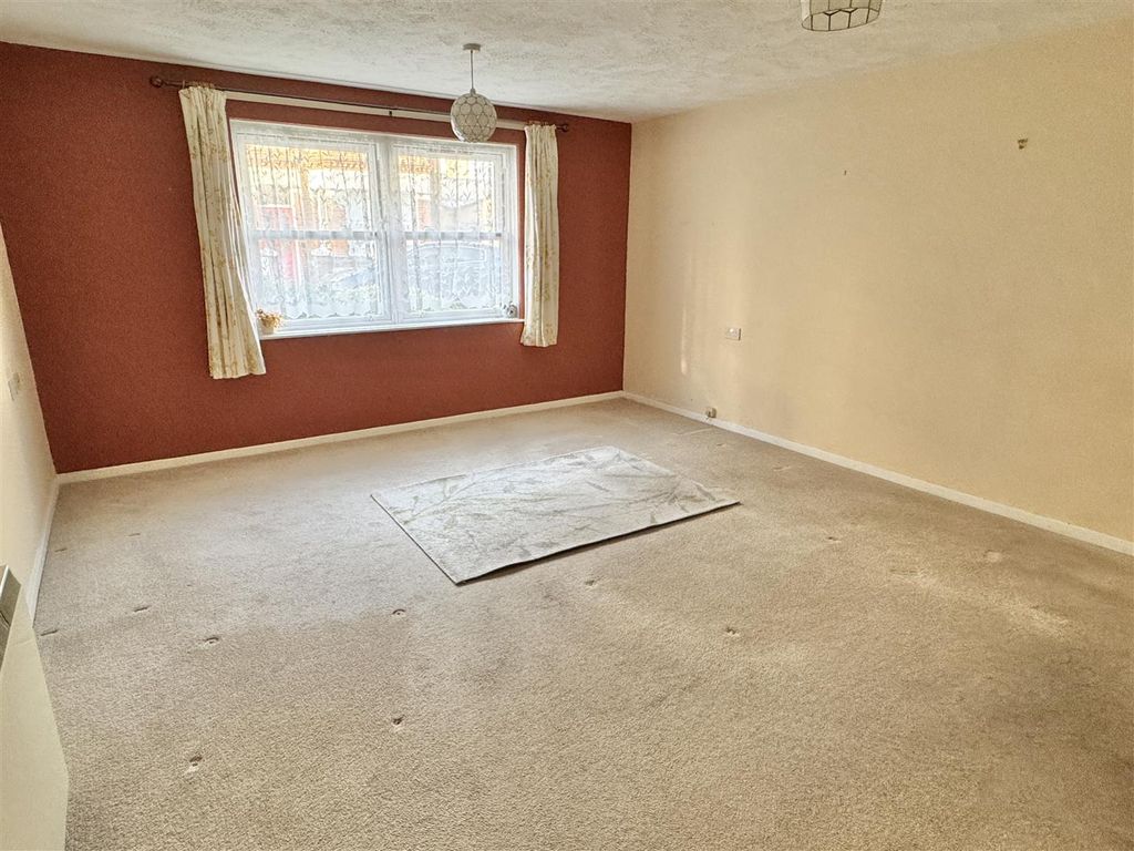 Property photo 3 of 14 Img_8204.Jpg