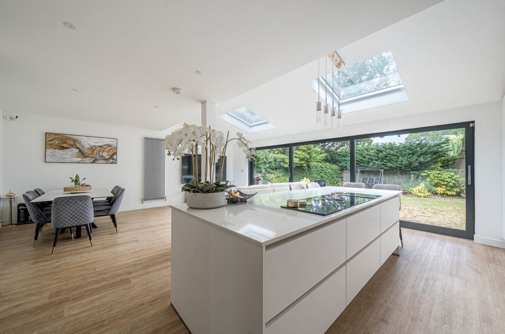Property photo 3 of 21 1327110-14-68797B...