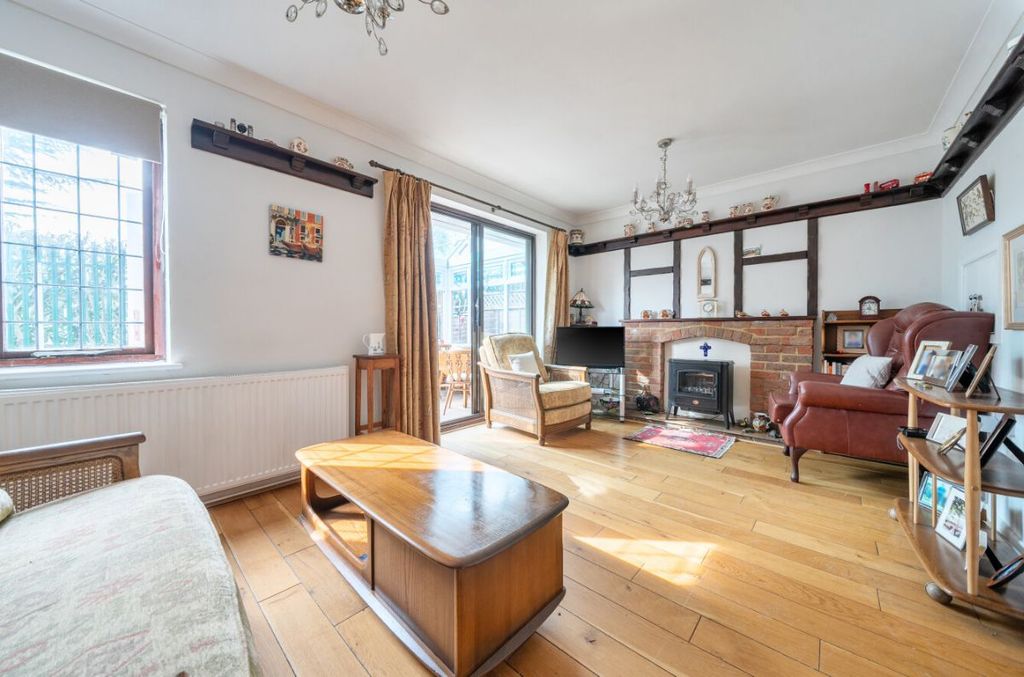 Property photo 3 of 14