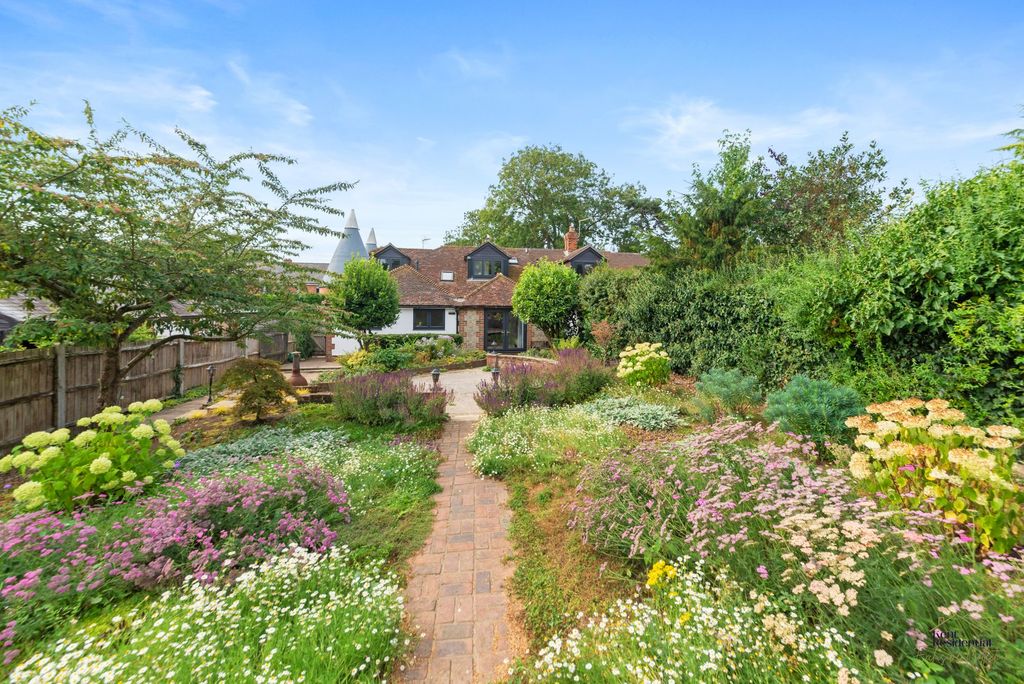 Property photo 1 of 33