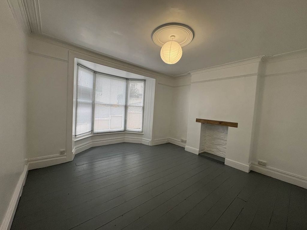 Property photo 3 of 16 Img_8724