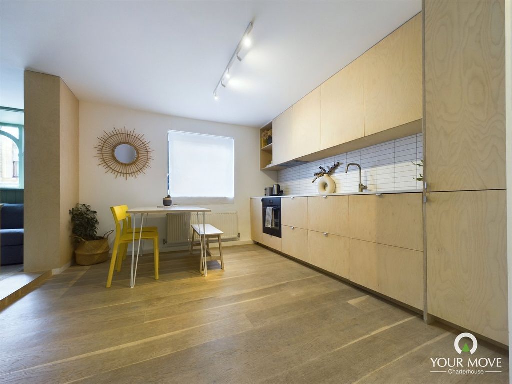 Property photo 1 of 5 Kitchen