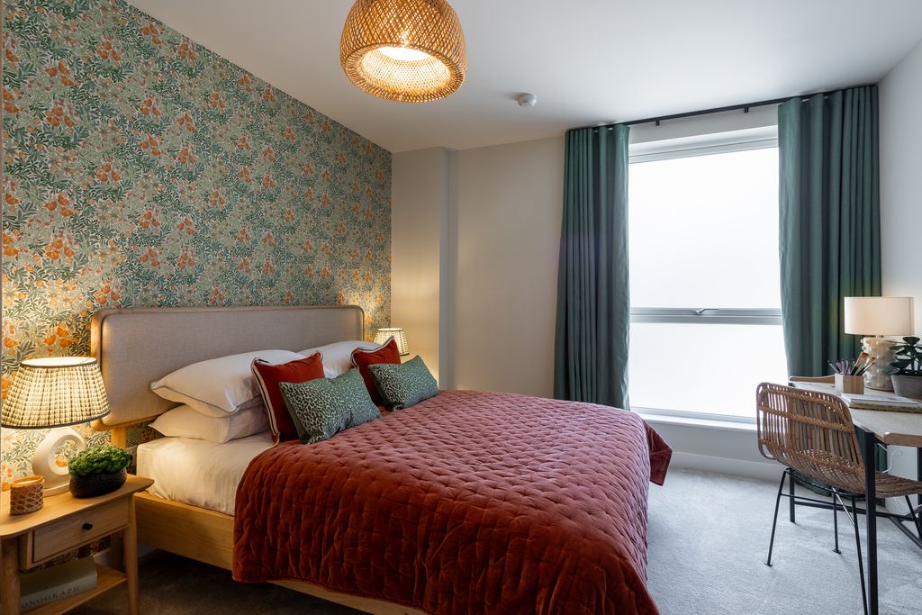 Property photo 1 of 6 25.06.13 F17 Blk 4 2 Bed Update-24-Hdr