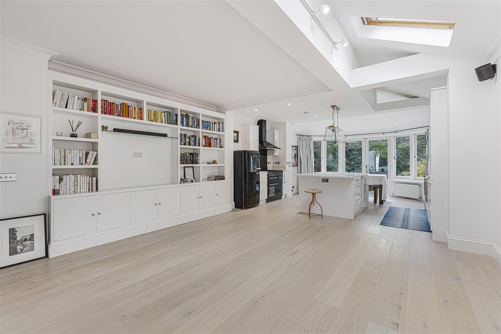 Property photo 3 of 12 Mnh00076.Jpg