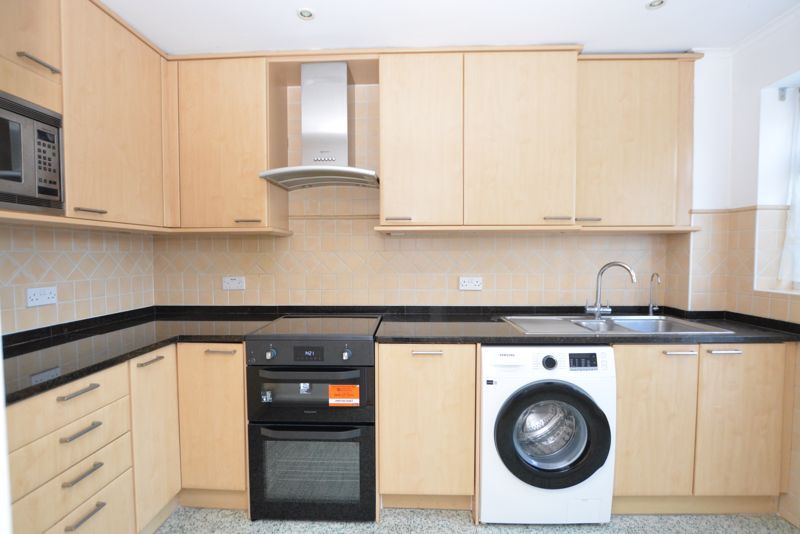 Property photo 3 of 10 Photo 26