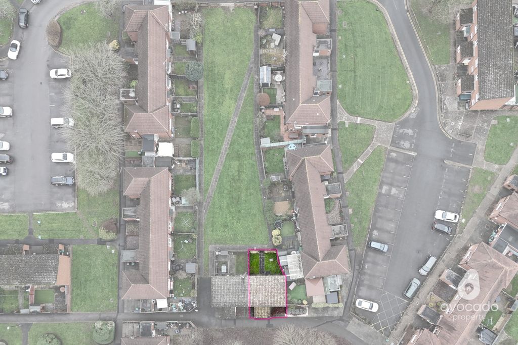 Property photo 2 of 24 4746945