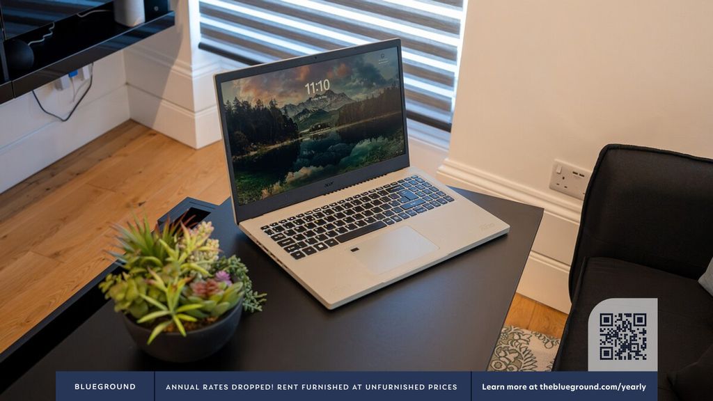 Property photo 3 of 50 Living Room