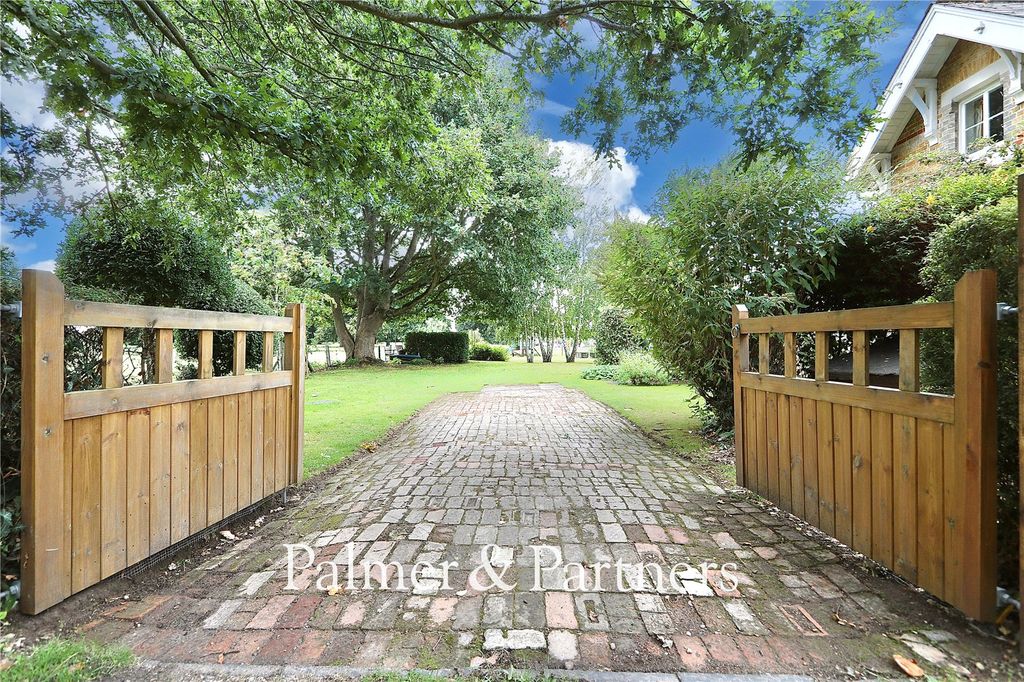 Property photo 3 of 47 Picture No. 19