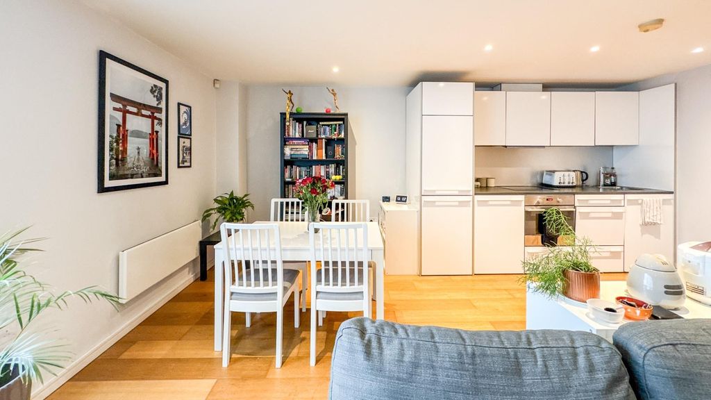 Property photo 1 of 17 Untitled-4124.Jpg