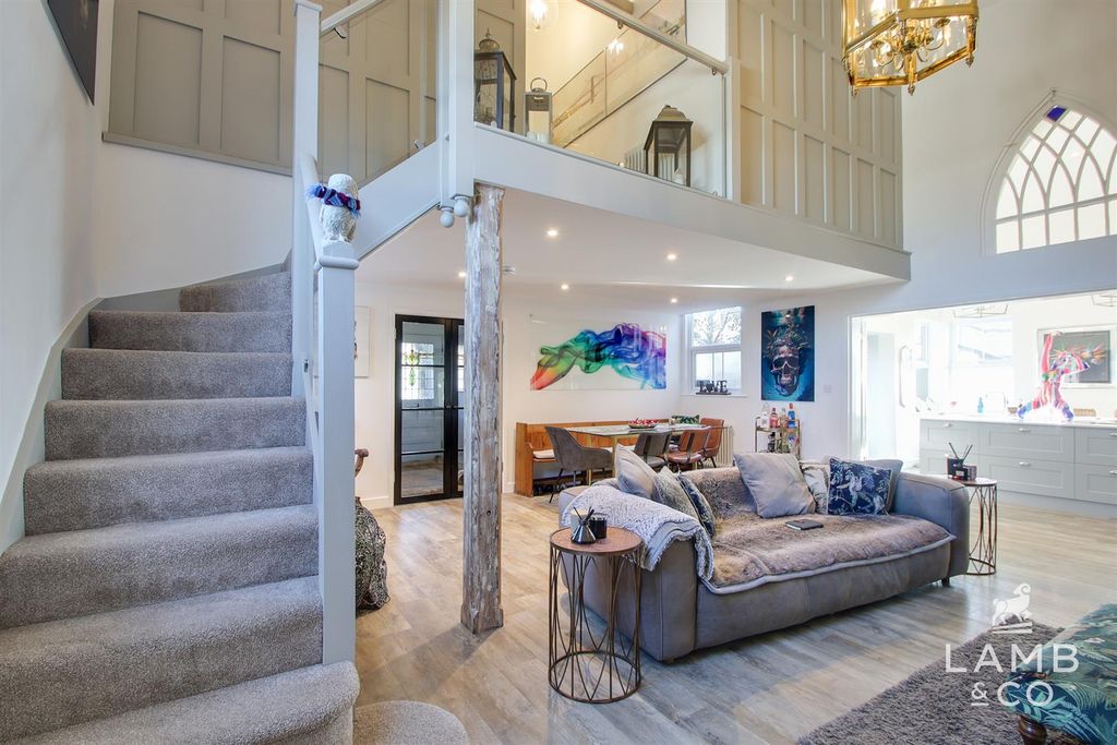 Property photo 3 of 42 Lounge/Dining Room