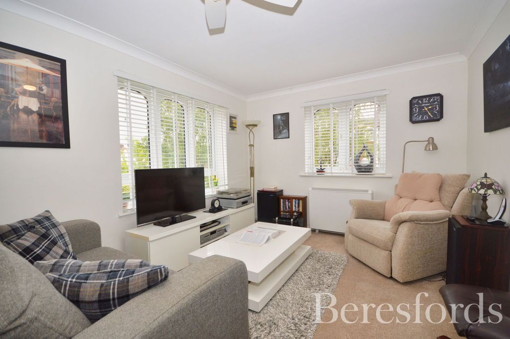 Property photo 2 of 11 Picture No. 08