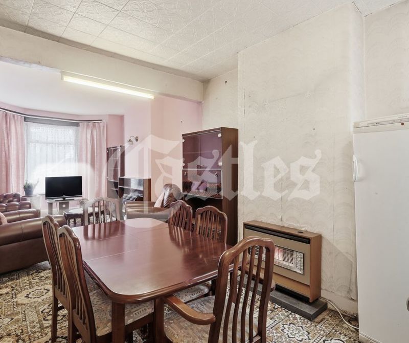 Property photo 3 of 25 Photo 12