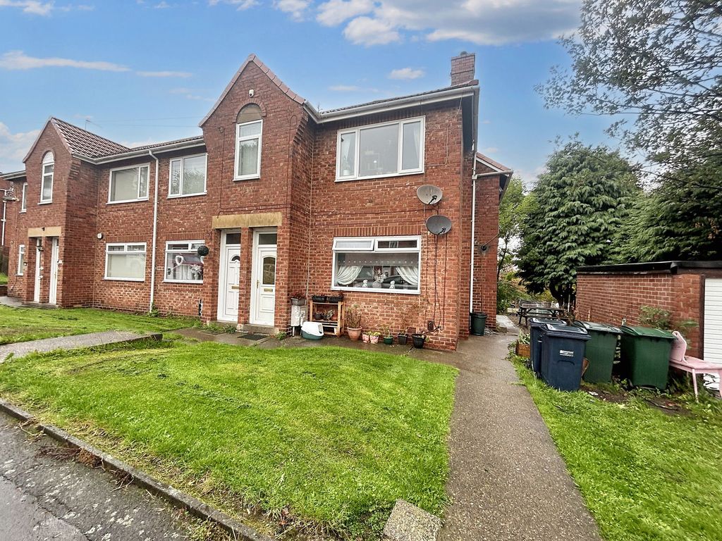 Property photo 1 of 8