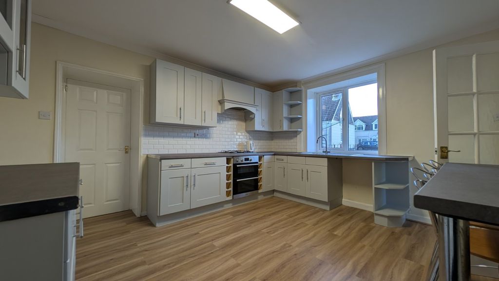 Property photo 2 of 10 Picture 2