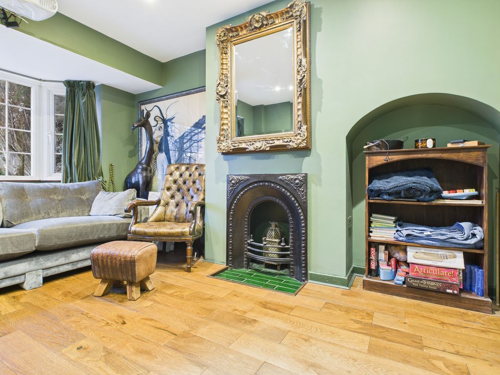 Property photo 2 of 11 Photo 9