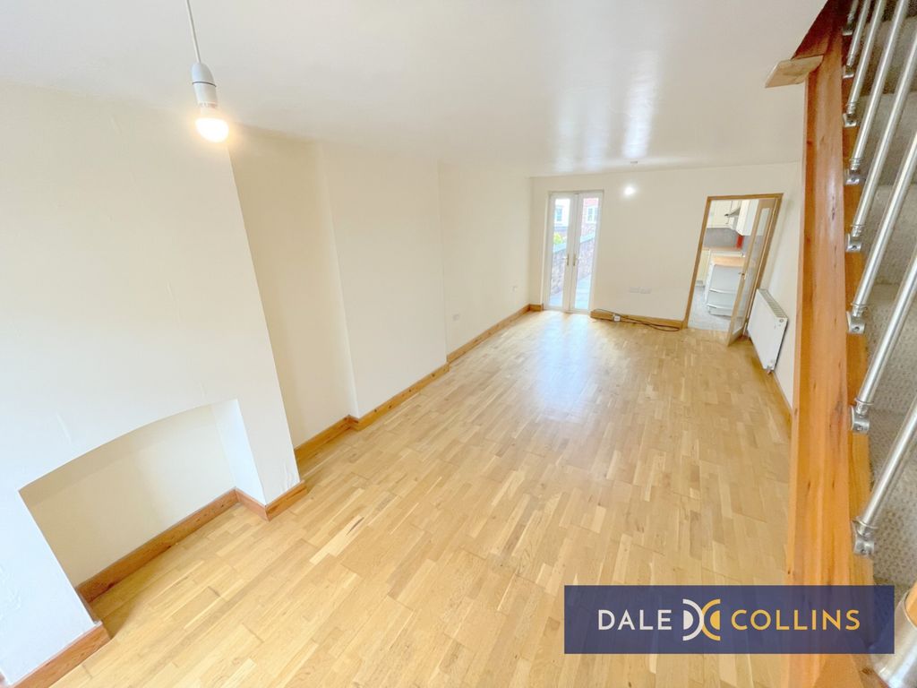 Property photo 3 of 17 Photo 13